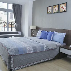 Sunny Serviced Apartment