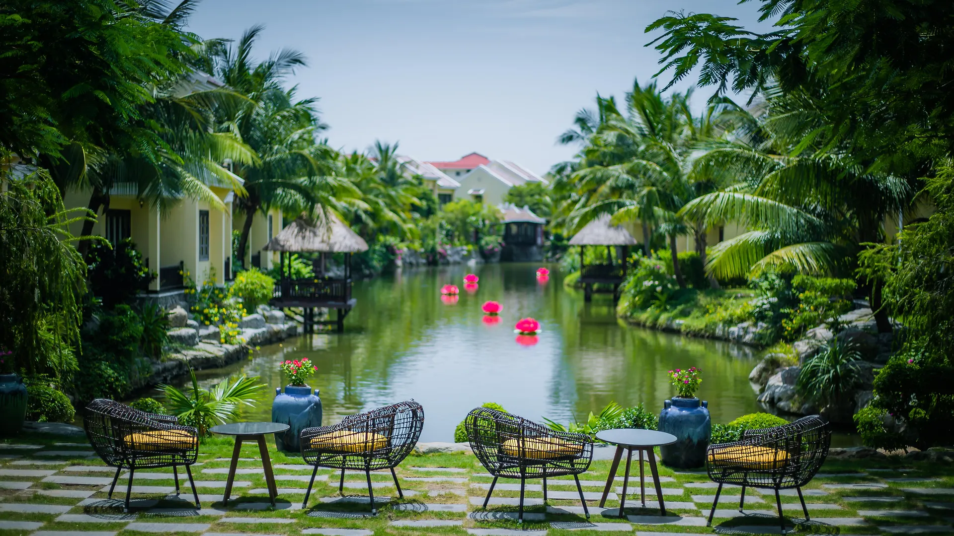 Koi Resort & Spa Хойан