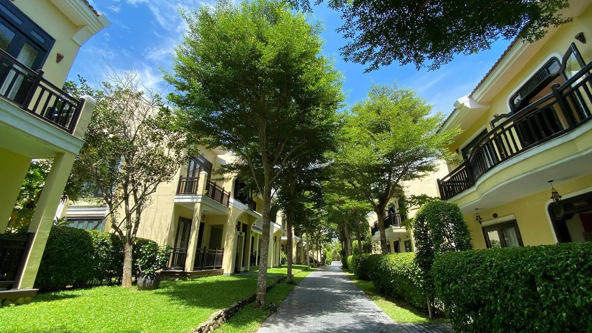 Koi Resort & Spa Hội An 5*,