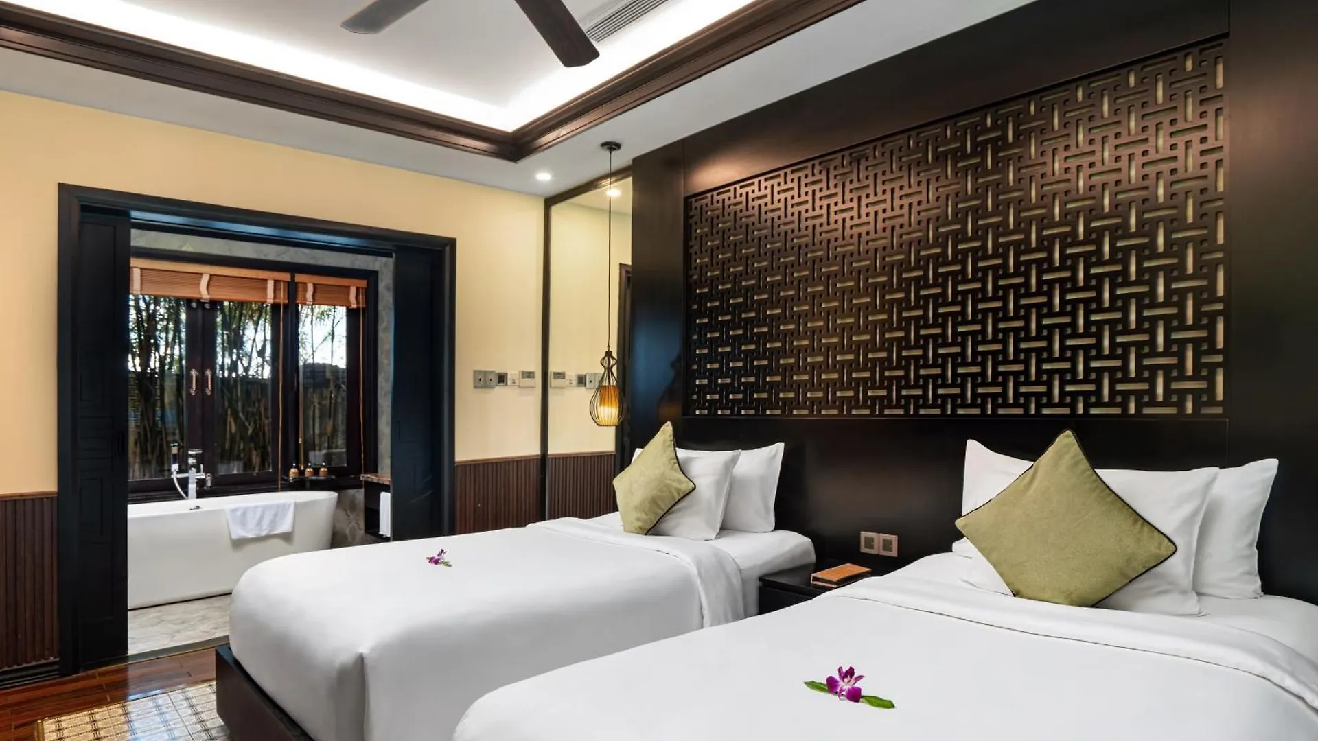Koi Resort & Spa Хойан